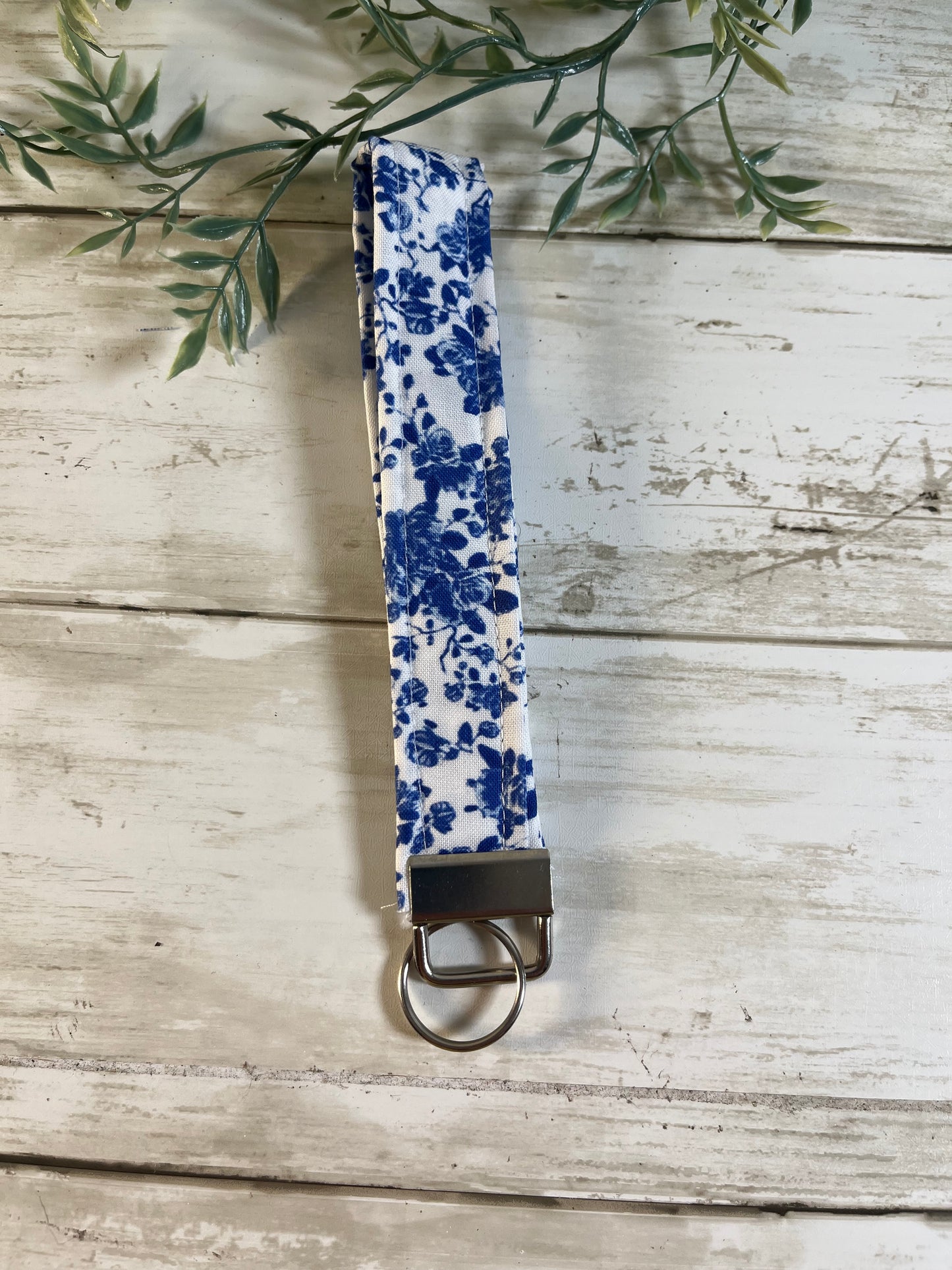 Blue and White Floral Key Fob Wristlet – Handmade Fabric Keychain, 1 Inch x 7 Inch Cotton Wristlet, Blue Pattern Key Holder for Her, Gift Idea
