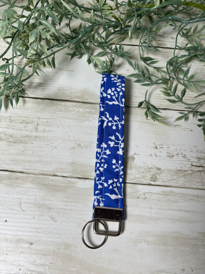 Blue and White Floral Key Fob Wristlet – Handmade Fabric Keychain, 1 Inch x 7 Inch Cotton Wristlet, Blue Pattern Key Holder for Her, Gift Idea