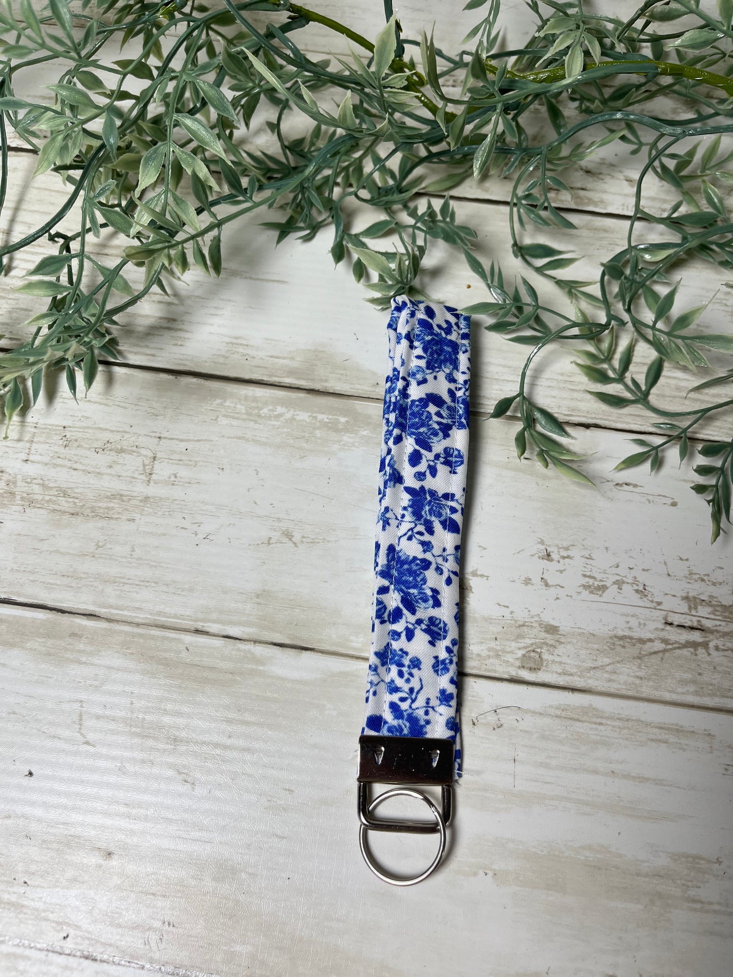 Blue and White Floral Key Fob Wristlet – Handmade Fabric Keychain, 1 Inch x 7 Inch Cotton Wristlet, Blue Pattern Key Holder for Her, Gift Idea