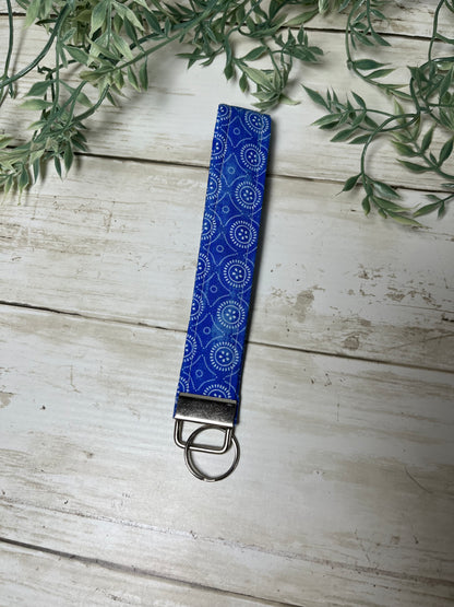 Blue and White Floral Key Fob Wristlet – Handmade Fabric Keychain, 1 Inch x 7 Inch Cotton Wristlet, Blue Pattern Key Holder for Her, Gift Idea