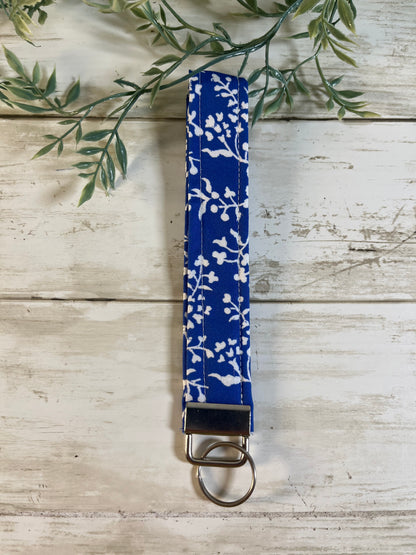 Blue and White Floral Key Fob Wristlet – Handmade Fabric Keychain, 1 Inch x 7 Inch Cotton Wristlet, Blue Pattern Key Holder for Her, Gift Idea