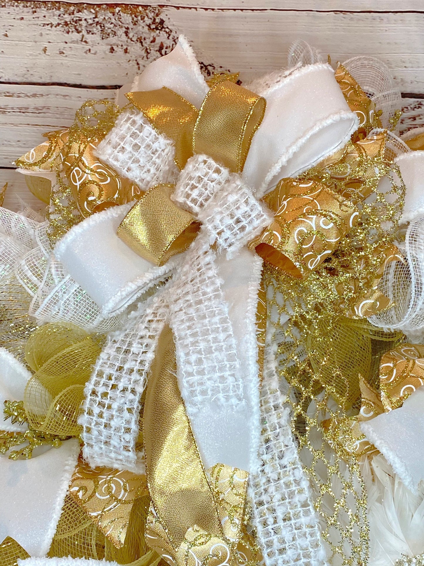 Christmas Swan Wreath